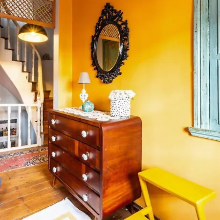 Charming Bright Rustic 2bd2bath Balat Pad! #349 * איסטמבול