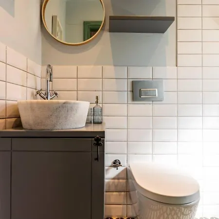 Charming Bright Rustic 2bd2bath Balat Pad! #349 İstanbul