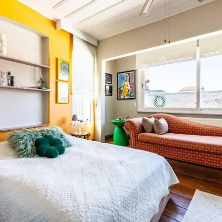 Charming Bright Rustic 2bd2bath Balat Pad! #349 Tatil Evi