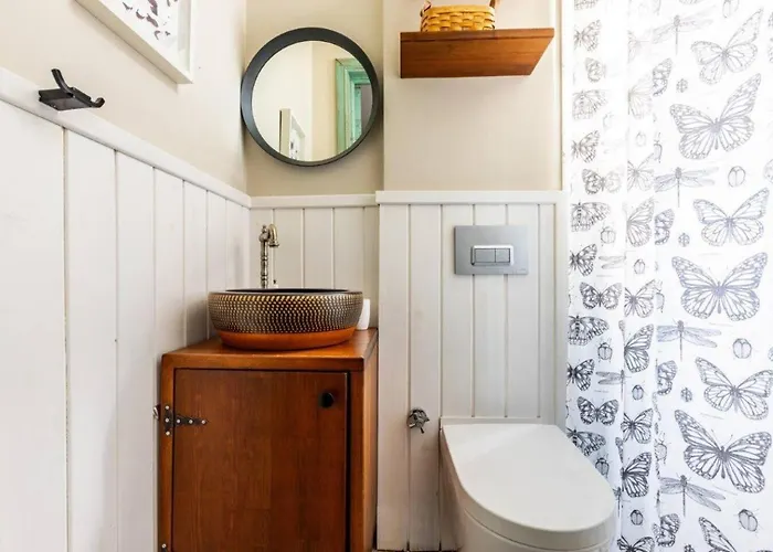 בית נופש Charming Bright Rustic 2bd2bath Balat Pad! #349 *