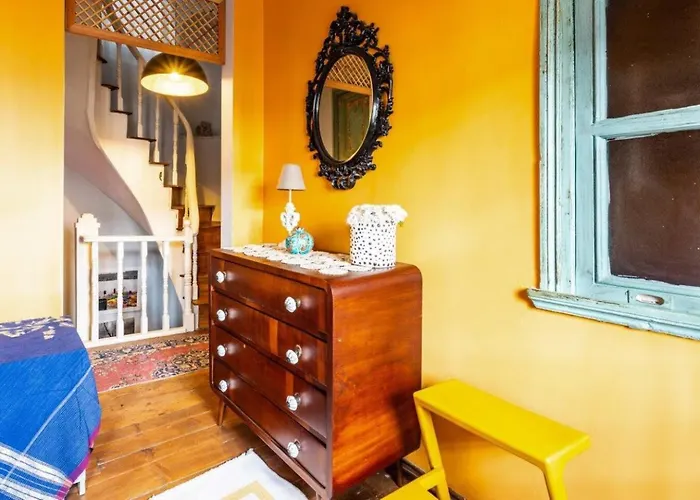 Charming Bright Rustic 2bd2bath Balat Pad! #349 * Istanbul