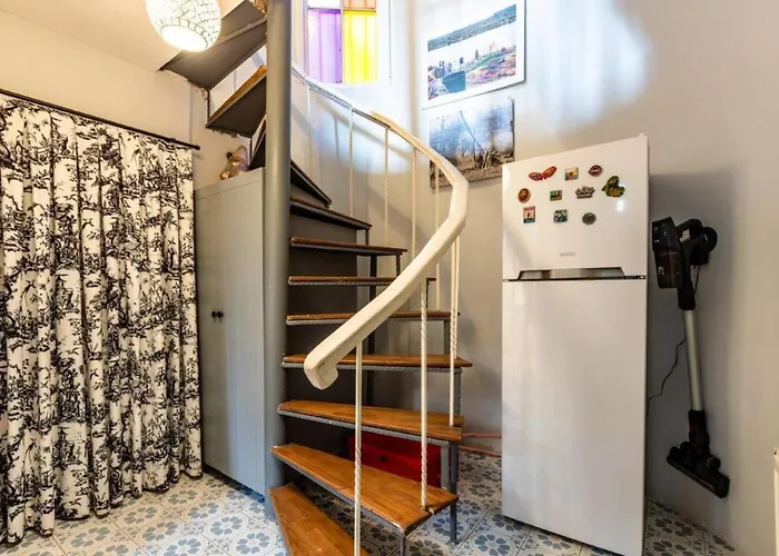 Charming Bright Rustic 2bd2bath Balat Pad! #349